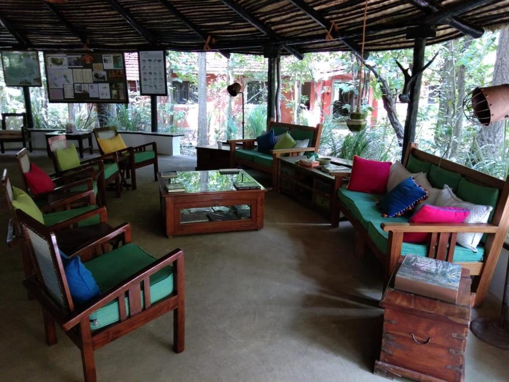 Kanha Jungle Lodge Dhanwār Exterior foto